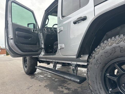 Used 2021 Jeep Wrangler Unlimited Sport image 12