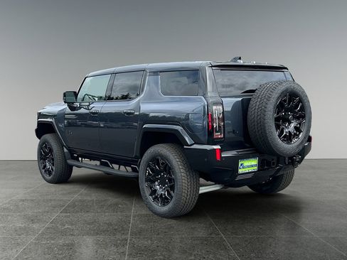 New 2025 GMC Hummer EV 2X w/ LPO, Dark Essentials Package image 5