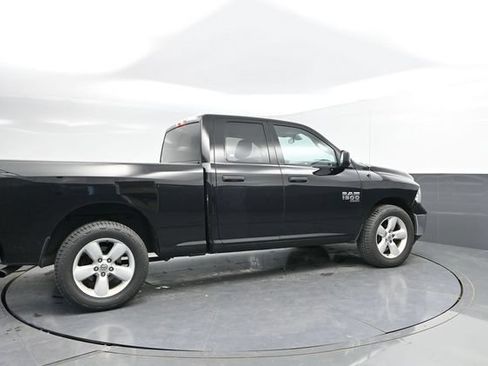 Used 2024 RAM 1500 Classic SLT AWD/4WD image 2