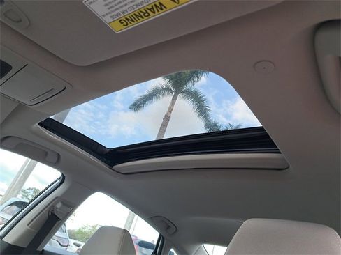 Certified 2023 Honda Accord EX image 20