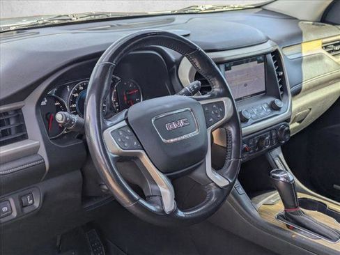Used 2019 GMC Acadia Denali image 7