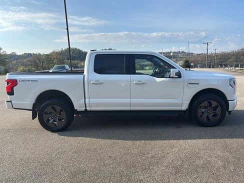 Certified 2022 Ford F150 Lightning Lariat image 5