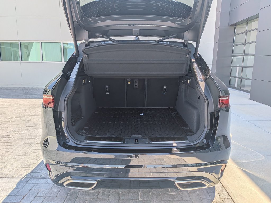 New 2026 Jaguar F-PACE R-Dynamic S AWD/4WD image 12