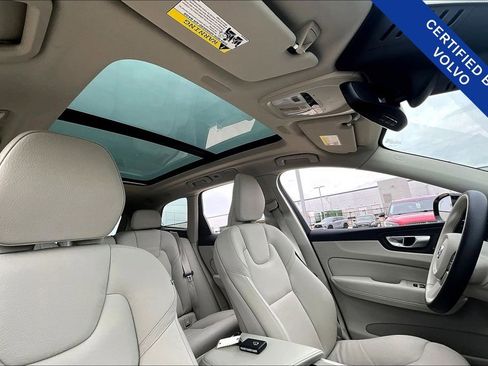 Used 2024 Volvo XC60 T8 Plus w/ Protection Package Premier image 23