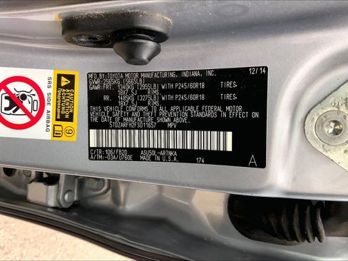 Used 2015 Toyota Highlander LE image 33