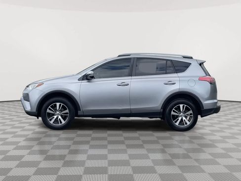 Used 2018 Toyota RAV4 XLE FWD image 5