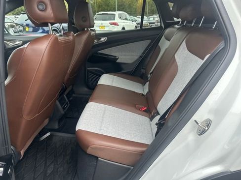 Used 2023 Volkswagen ID.4 Pro image 15