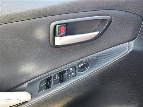 Used 2016 Toyota Yaris Sedan image 6