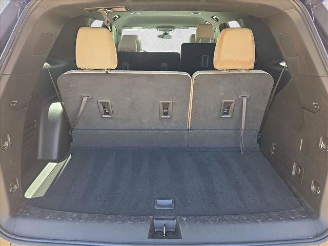 Used 2023 Chevrolet Traverse LS FWD image 6