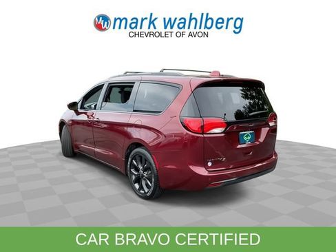 Used 2019 Chrysler Pacifica Touring Plus w/ S Appearance Package FWD image 6