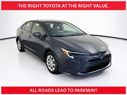 Used 2025 Toyota Corolla LE