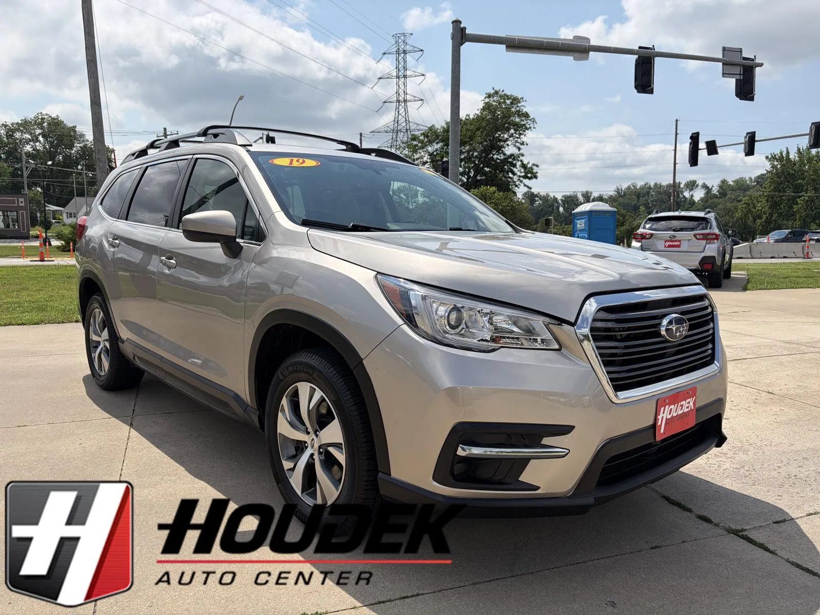 Used 2019 Subaru Ascent Premium AWD/4WD image 1