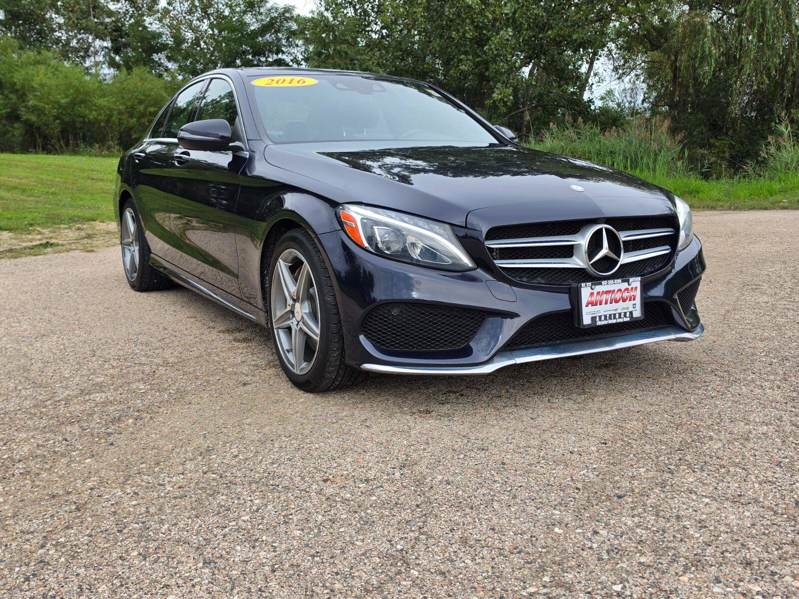 Used 2016 Mercedes-Benz C 300 4MATIC Sedan image 3