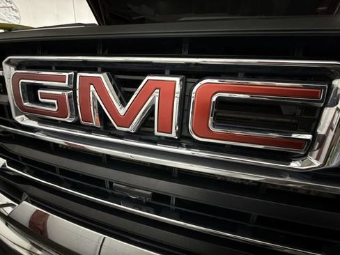 Used 2024 GMC Sierra 3500 SLT w/ SLT Premium Package AWD/4WD image 17