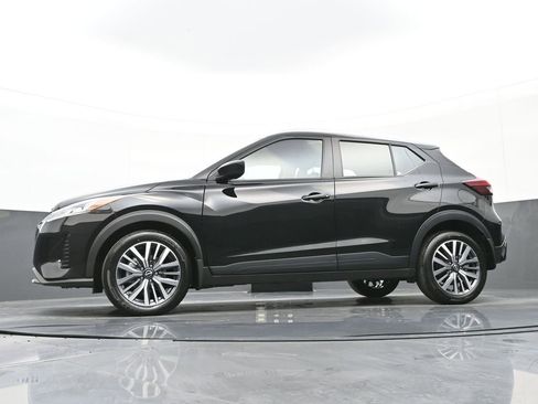 Used 2024 Nissan Kicks SV image 55