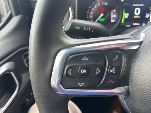 Used 2024 Jeep Wrangler Unlimited Sahara image 26