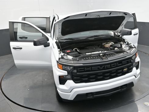 Used 2023 Chevrolet Silverado 1500 Custom image 36