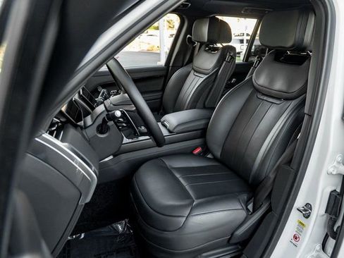 Used 2024 Land Rover Range Rover SV image 13
