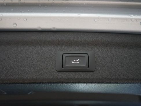 Used 2020 Audi Q3 2.0T Premium AWD/4WD image 49