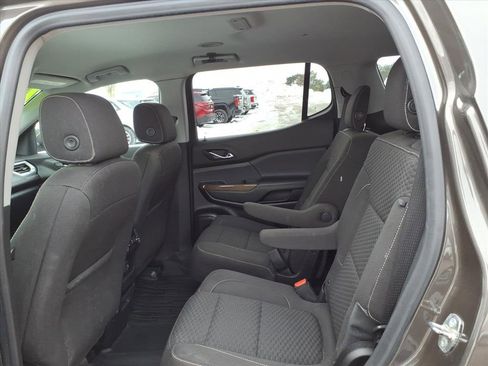 Used 2019 GMC Acadia SLE w/ Driver Alert Package I image 11