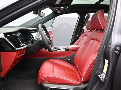 Used 2024 Jeep Wagoneer Launch Edition image 10