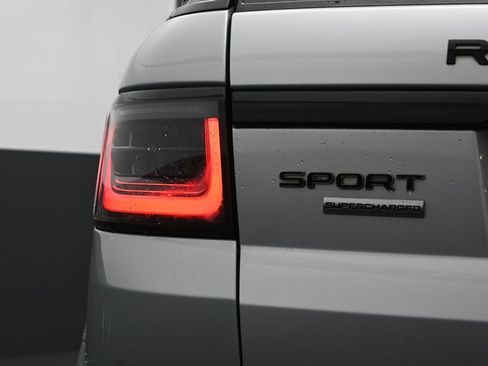 Used 2019 Land Rover Range Rover Sport Supercharged image 11