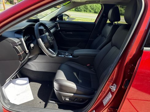 Certified 2025 MAZDA CX-50 AWD 2.5 Hybrid w/ Premium Pkg image 12