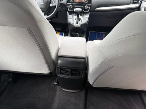 Used 2019 Honda CR-V LX image 9