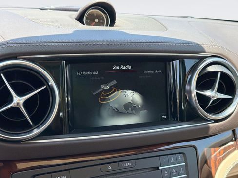 Used 2017 Mercedes-Benz SL 450 image 15