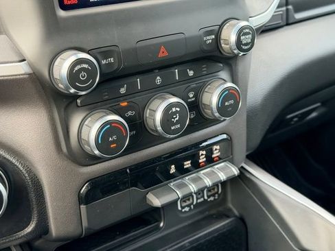 Used 2021 RAM 1500 Big Horn AWD/4WD image 16