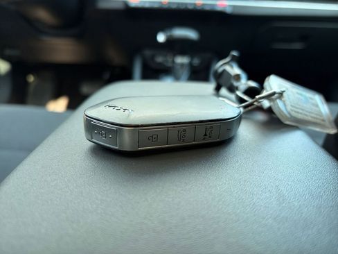 Used 2025 Kia K4 LXS image 21