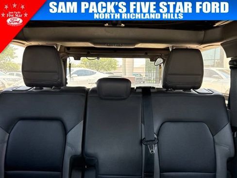 Used 2022 Ford Bronco Black Diamond w/ Sasquatch Package AWD/4WD image 12