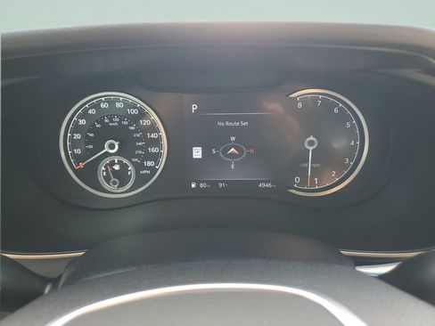 Used 2025 Genesis G70 3.3T Advanced RWD image 23