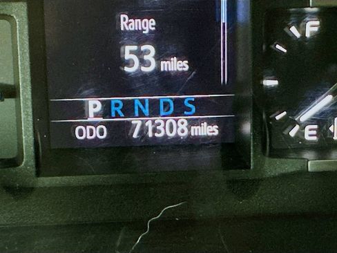 Used 2018 Toyota Tundra SR5 w/ SR5 Upgrade Package image 14