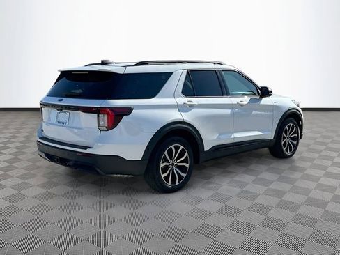 Used 2025 Ford Explorer ST-Line RWD image 5