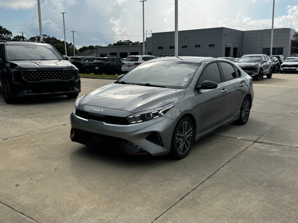 Used 2022 Kia Forte GT-Line w/ GT-Line Premium Package FWD image 3