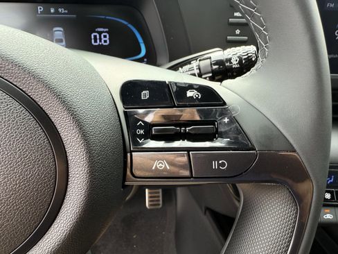 New 2025 Hyundai Elantra Sport image 16