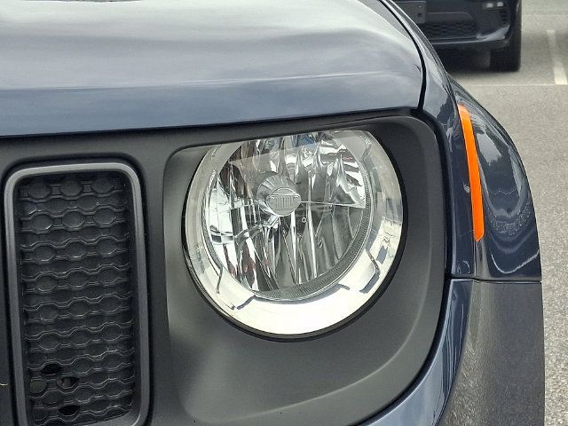 Used 2023 Jeep Renegade Trailhawk AWD/4WD image 9