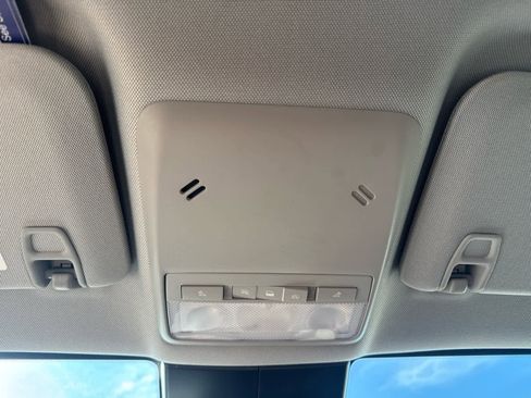 Used 2020 Chevrolet Trax LT w/ Driver Confidence Package image 28