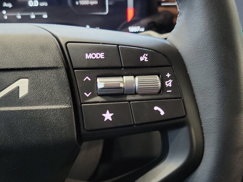 Certified 2025 Kia K4 EX FWD image 21