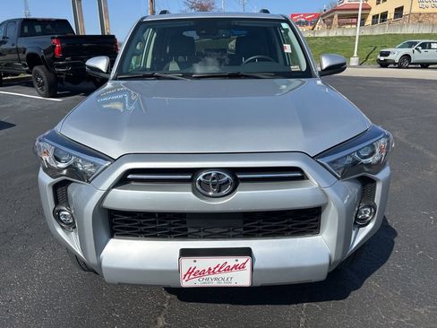 Used 2024 Toyota 4Runner SR5 Premium image 2