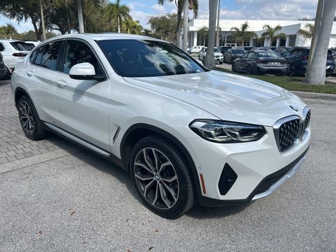 Certified 2023 BMW X4 xDrive30i w/ Premium Package image 7