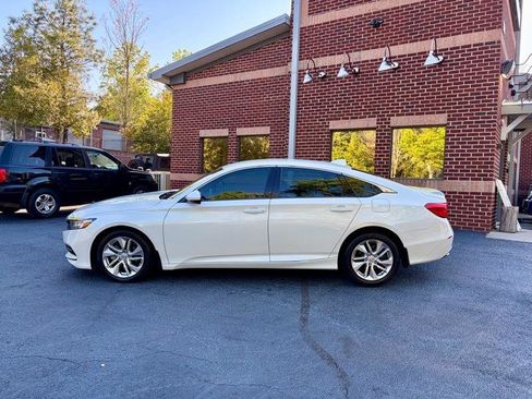 Used 2019 Honda Accord LX image 4