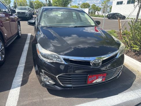 Used 2014 Toyota Avalon Limited w/ Technology Package image 2