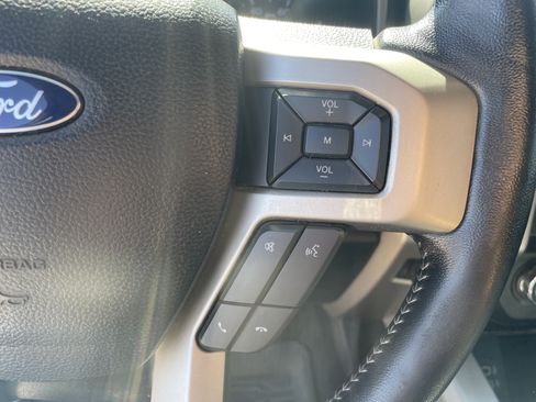 Used 2017 Ford F250 Lariat w/ Lariat Ultimate Package AWD/4WD image 17