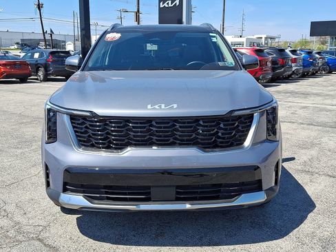 Used 2025 Kia Sorento S w/ Panoramic Sunroof Package AWD/4WD image 2