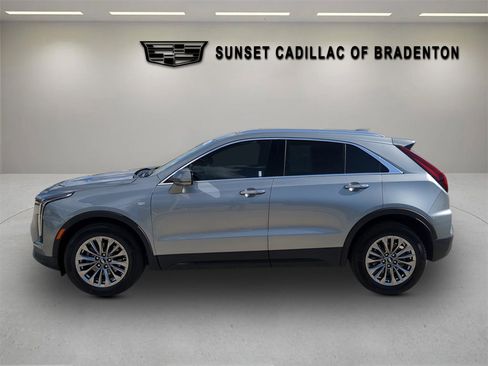 Certified 2025 Cadillac XT4 Premium Luxury w/ Technology Package image 7