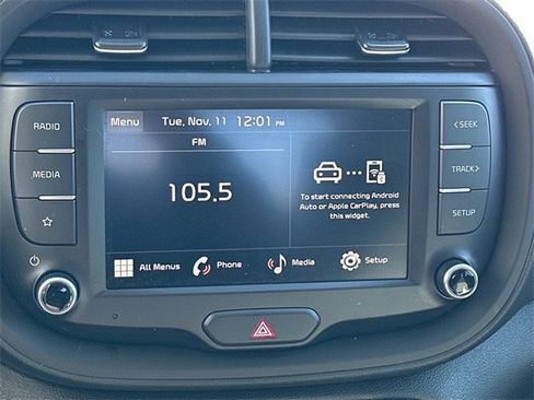 Used 2023 Kia Soul LX w/ LX Technology Package image 19