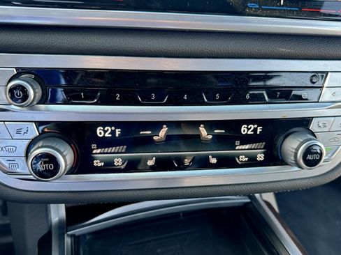 Used 2021 BMW 740i w/ M Sport Package image 21