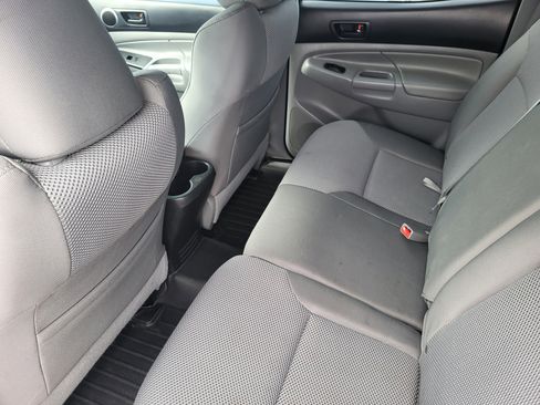 Used 2013 Toyota Tacoma 4x4 Double Cab w/ TRD Sport Pkg image 28